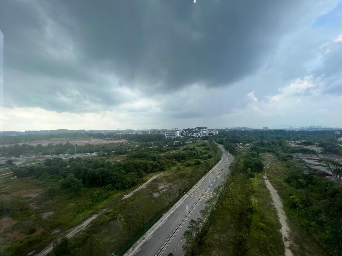 Mucihome Clio 3R2B, Putrajaya Condo Near To Ioi City Mall, Alamanda, Hospital Serdang, Wetland Studio Kru Dll- Non Smoking Home For Malaysian Only Экстерьер фото